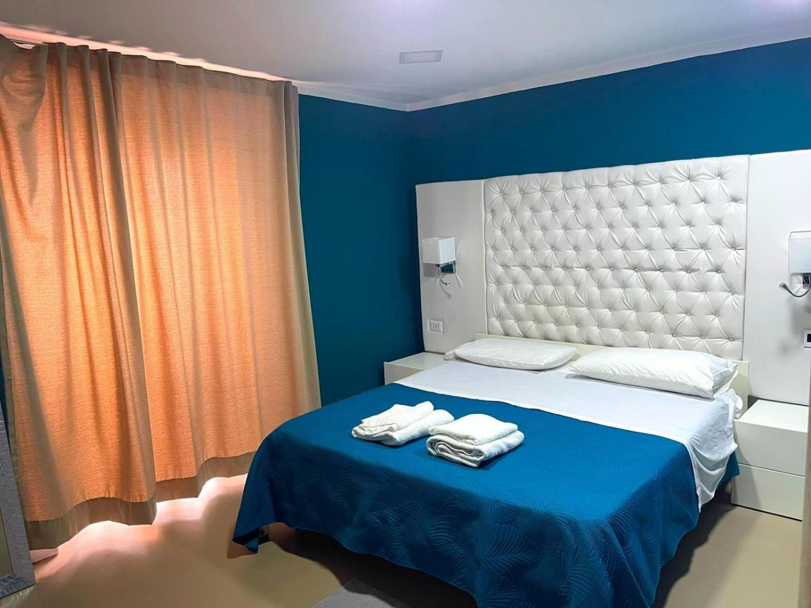 Bed And Breakfast Napoli Centro Storico エクステリア 写真